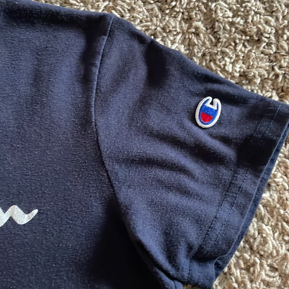 Champion outfit - Picture 7 of 8